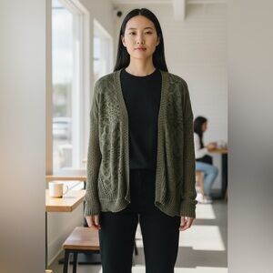*30off3* NWOT. Debut Women's Forest Green Cardigan, Size M/L
